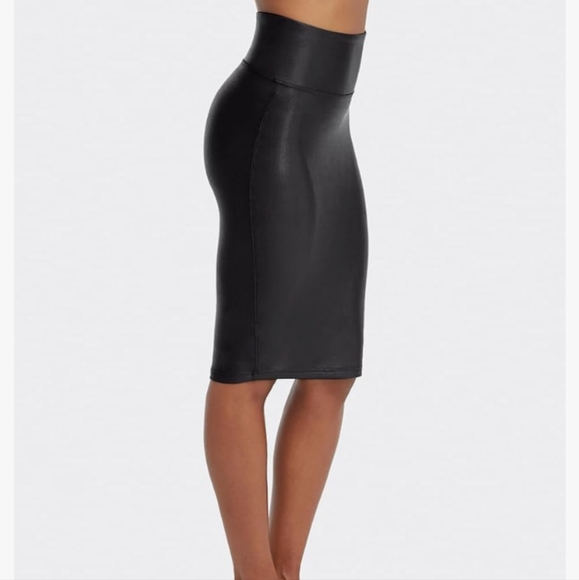 SPANX Faux Leather Pencil Skirt black 20190R - Picture 2 of 4